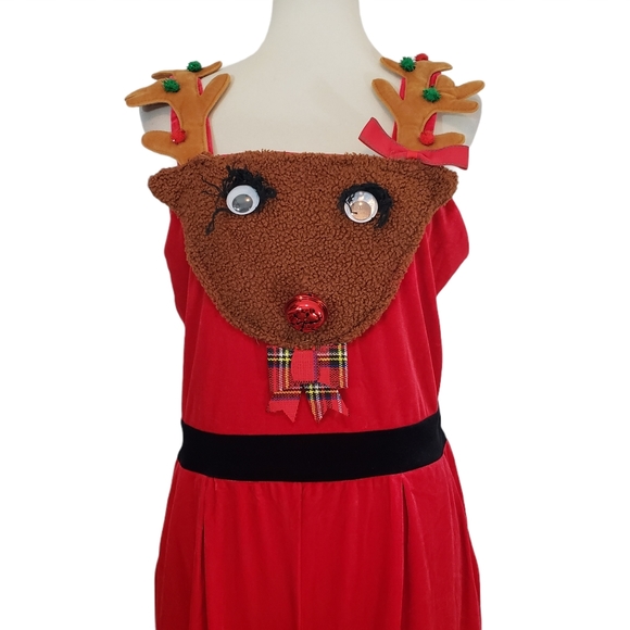 Eyeshadow Red Christmas Reindeer Velour  Sz L - Picture 2 of 9